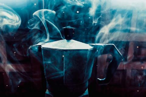 Despertarse con el café. Despertarse con el café.